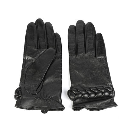 Here Are Several Ways To Keep Your Leather Gloves Brand New